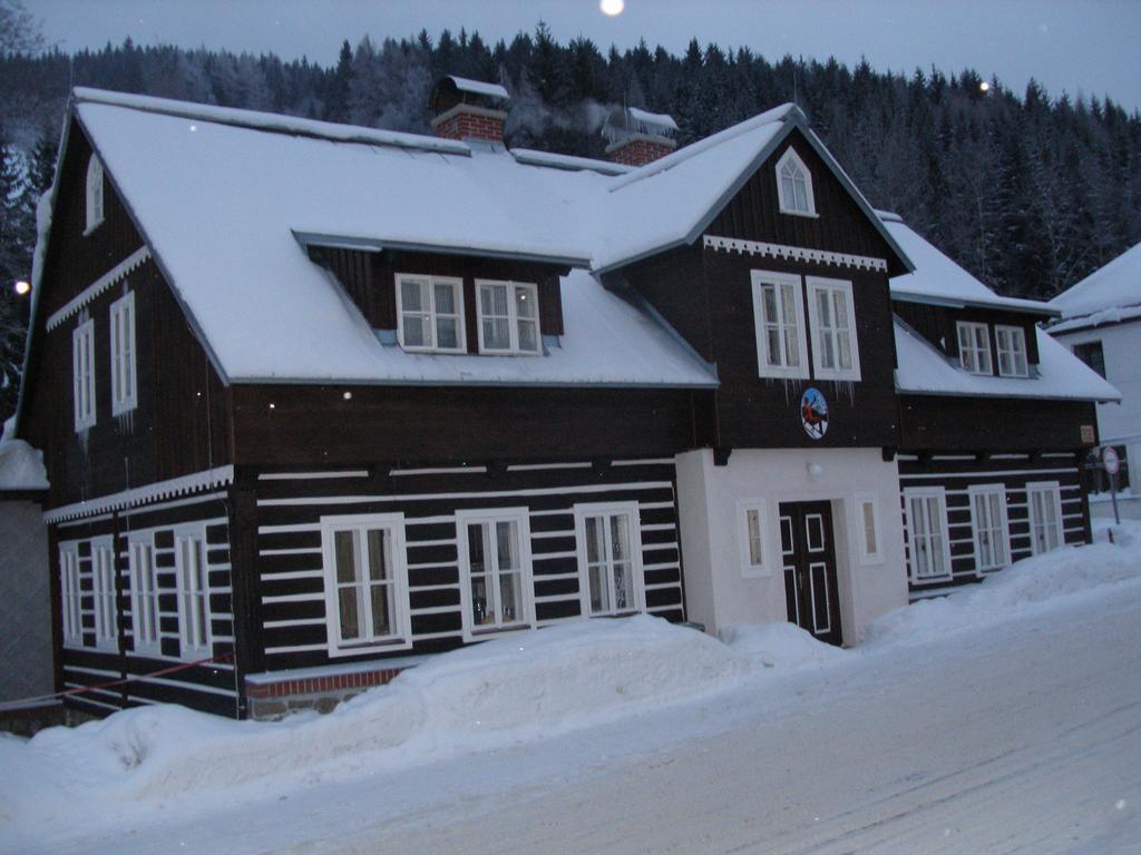 Pecka Penzion Pec pod Sněžkou Buitenkant foto