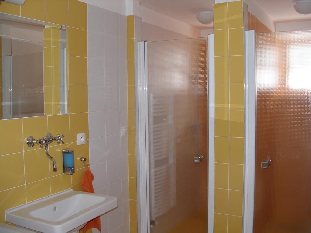 Pecka Penzion Pec pod Sněžkou Buitenkant foto