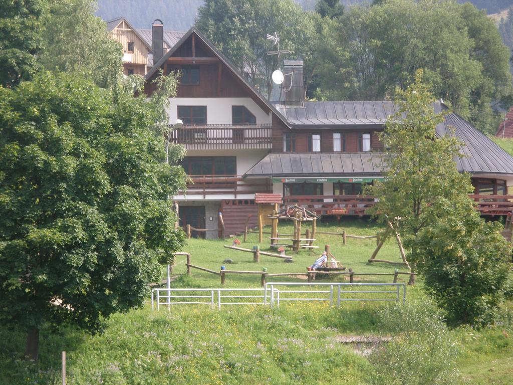 Pecka Penzion Pec pod Sněžkou Buitenkant foto